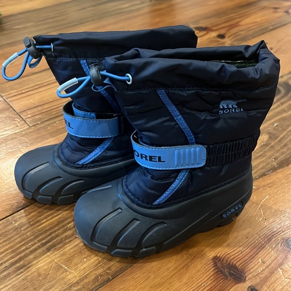 Sorel Snow Boots - Picture 2 of 5